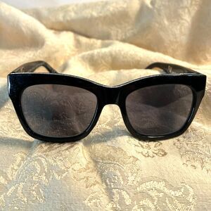 Peepers Shine On Sun 2548R Chacha Black Sunglasses W/Black Lenses